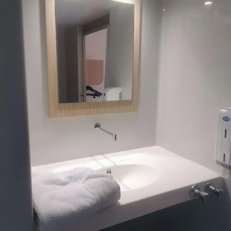 Premiere Classe Sesquières Hotel Toulouse