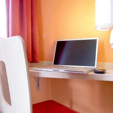 Premiere Classe Sesquières Hotel *