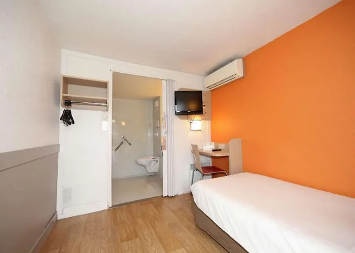 普瑞米尔图卢兹塞奇耶尔经典酒店 *