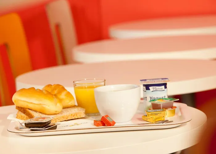 普瑞米尔图卢兹塞奇耶尔经典酒店 酒店 *